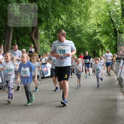 17.05.2025 - Störlauf Strokosch-Dieckow http://msf.ph/oto/7847180 17.05.2025 13:45:09 Ziel 142, 132, 116, 3, 273, 48 meine-sportfotos.de