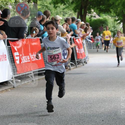 17.05.2025 - Störlauf Strokosch-Dieckow http://msf.ph/oto/7847616 17.05.2025 13:54:55 Ziel 2025, 562, 544 meine-sportfotos.de
