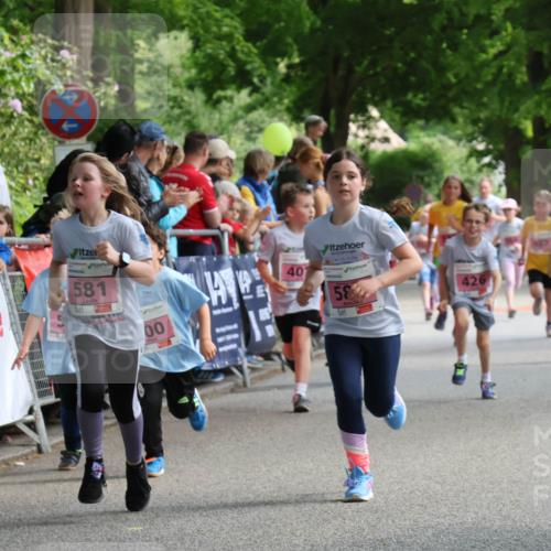 17.05.2025 - Störlauf Strokosch-Dieckow http://msf.ph/oto/7848129 17.05.2025 13:58:40 Ziel 581, 00, 40, 58, 426, 585 meine-sportfotos.de