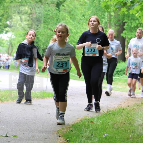 17.05.2025 - Störlauf Strokosch-Dieckow http://msf.ph/oto/7848358 17.05.2025 13:44:14 Laufen 025, 0, 2025, 231, 272, 301, 300 meine-sportfotos.de