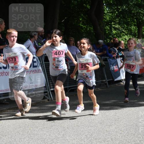 17.05.2025 - Störlauf Strokosch-Dieckow http://msf.ph/oto/7848430 17.05.2025 14:02:01 Ziel 573, 407, 2025, 39, 387, 10, 561 meine-sportfotos.de