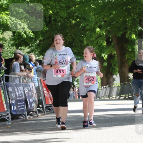 17.05.2025 - Störlauf Strokosch-Dieckow http://msf.ph/oto/7848465 17.05.2025 14:02:54 Ziel 40, 453, 452 meine-sportfotos.de