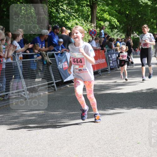 17.05.2025 - Störlauf Strokosch-Dieckow http://msf.ph/oto/7848507 17.05.2025 14:04:33 Ziel 444, 654, 653 meine-sportfotos.de