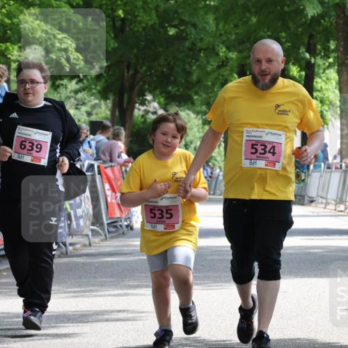 17.05.2025 - Störlauf Strokosch-Dieckow http://msf.ph/oto/7848535 17.05.2025 14:05:49 Ziel 2025, 639, 535, 2025, 534 meine-sportfotos.de