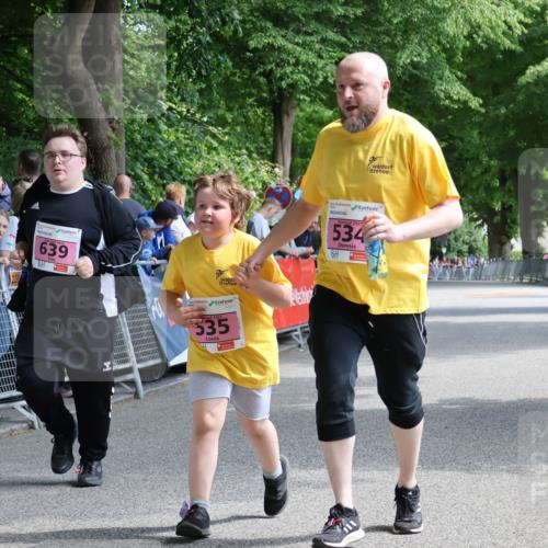 17.05.2025 - Störlauf Strokosch-Dieckow http://msf.ph/oto/7848545 17.05.2025 14:05:52 Ziel 639, 535, 534 meine-sportfotos.de