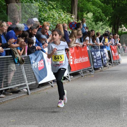 17.05.2025 - Störlauf Strokosch-Dieckow http://msf.ph/oto/7848723 17.05.2025 14:11:00 Ziel 2025, 845, 711 meine-sportfotos.de