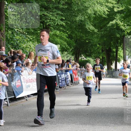 17.05.2025 - Störlauf Strokosch-Dieckow http://msf.ph/oto/7848752 17.05.2025 14:11:21 Ziel 2006, 926, 888, 31, 776 meine-sportfotos.de