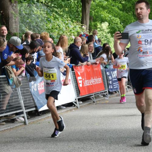 17.05.2025 - Störlauf Strokosch-Dieckow http://msf.ph/oto/7848785 17.05.2025 14:11:37 Ziel 2025, 324, 841, 544, 16, 740, 719 meine-sportfotos.de