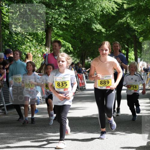 17.05.2025 - Störlauf Strokosch-Dieckow http://msf.ph/oto/7848958 17.05.2025 14:12:57 Ziel 2025, 747, 909, 751, 8, 835, 889, 14 meine-sportfotos.de