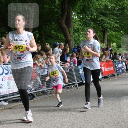 17.05.2025 - Störlauf Strokosch-Dieckow http://msf.ph/oto/7849023 17.05.2025 14:13:29 Ziel 0000, 2025, 862, 884, 870, 20, 5772 meine-sportfotos.de