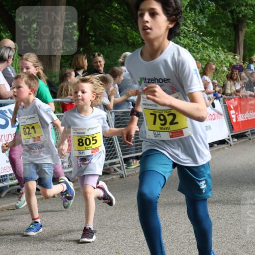 17.05.2025 - Störlauf Strokosch-Dieckow http://msf.ph/oto/7849190 17.05.2025 14:14:26 Ziel 0000, 821, 805, 2025, 792, 765 meine-sportfotos.de