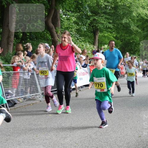 17.05.2025 - Störlauf Strokosch-Dieckow http://msf.ph/oto/7849222 17.05.2025 14:14:49 Ziel 2025, 763, 907, 770, 01, 700, 975 meine-sportfotos.de