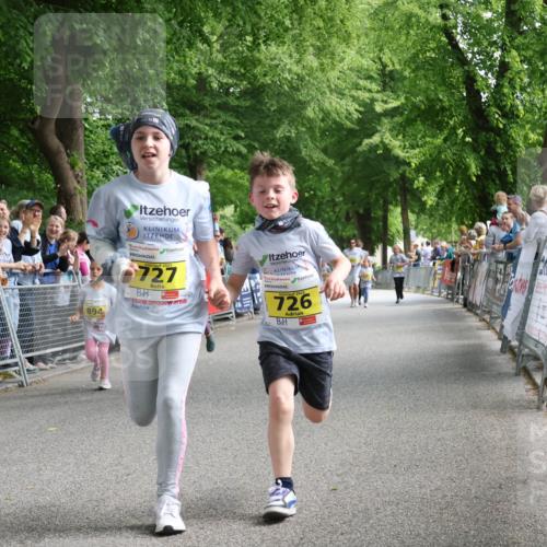 17.05.2025 - Störlauf Strokosch-Dieckow http://msf.ph/oto/7849249 17.05.2025 14:14:59 Ziel 689, 894, 20, 727, 726 meine-sportfotos.de