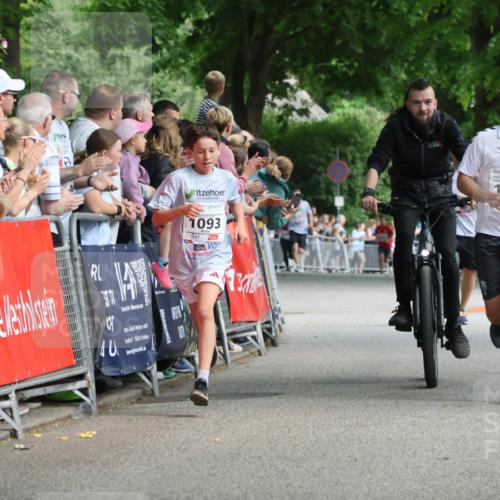 17.05.2025 - Störlauf Strokosch-Dieckow http://msf.ph/oto/7849582 17.05.2025 14:37:25 Ziel 40, 25524, 1093, 1596 meine-sportfotos.de