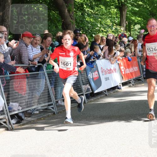 17.05.2025 - Störlauf Strokosch-Dieckow http://msf.ph/oto/7849943 17.05.2025 14:41:43 Ziel 0000, 1601, 1526, 1527 meine-sportfotos.de