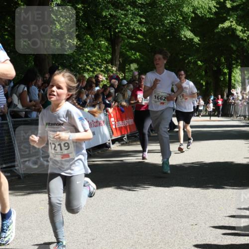 17.05.2025 - Störlauf Strokosch-Dieckow http://msf.ph/oto/7850291 17.05.2025 14:44:25 Ziel 1158, 1219, 180, 1662, 1 meine-sportfotos.de