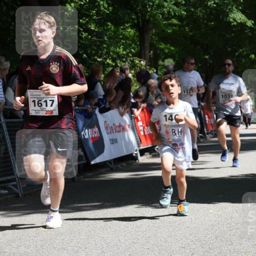 17.05.2025 - Störlauf Strokosch-Dieckow http://msf.ph/oto/7850322 17.05.2025 14:44:54 Ziel 1617, 140, 1121, 1038 meine-sportfotos.de