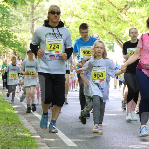 17.05.2025 - Störlauf Strokosch-Dieckow http://msf.ph/oto/7850556 17.05.2025 14:01:53 Laufen 20, 768, 760, 942, 2025, 724, 900, 202, 904, 709, 2025, 910 meine-sportfotos.de