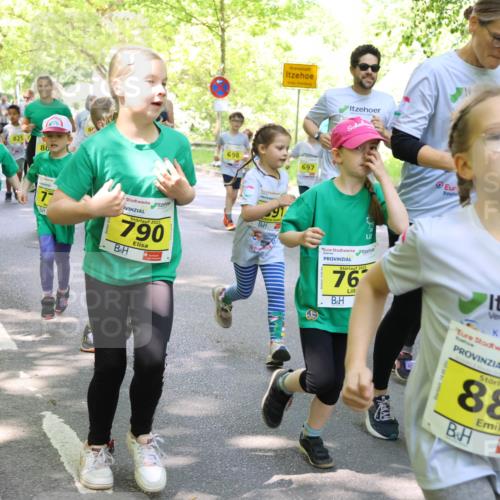 17.05.2025 - Störlauf Strokosch-Dieckow http://msf.ph/oto/7850579 17.05.2025 14:02:02 Laufen 705, 782, 825, 80, 761, 77, 2025, 790, 698, 91, 697, 2025, 76, 2025, 881, 69 meine-sportfotos.de