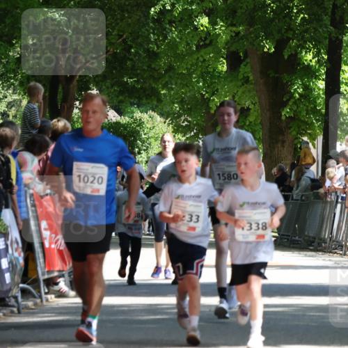 17.05.2025 - Störlauf Strokosch-Dieckow http://msf.ph/oto/7850758 17.05.2025 14:49:01 Ziel 1020, 1580, 33, 338 meine-sportfotos.de