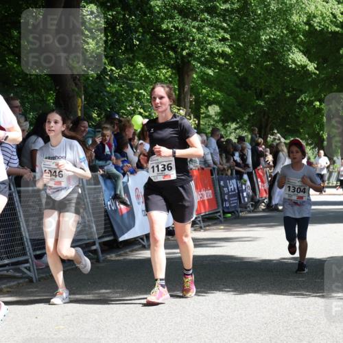 17.05.2025 - Störlauf Strokosch-Dieckow http://msf.ph/oto/7850855 17.05.2025 14:49:49 Ziel 2025, 1457, 46, 1136, 1304 meine-sportfotos.de