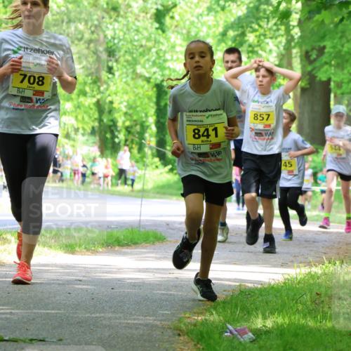 17.05.2025 - Störlauf Strokosch-Dieckow http://msf.ph/oto/7850911 17.05.2025 14:09:59 Laufen 708, 2025, 841, 857, 944, 748, 888, 45 meine-sportfotos.de