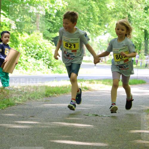 17.05.2025 - Störlauf Strokosch-Dieckow http://msf.ph/oto/7851389 17.05.2025 14:12:31 Laufen 2025, 821, 805 meine-sportfotos.de