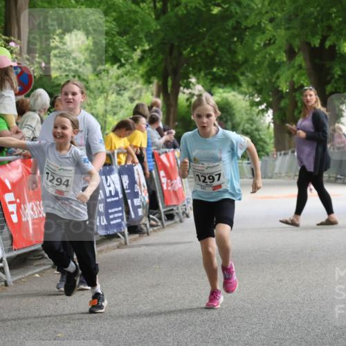 17.05.2025 - Störlauf Strokosch-Dieckow http://msf.ph/oto/7851528 17.05.2025 15:00:02 Ziel 1294, 40, 1297 meine-sportfotos.de