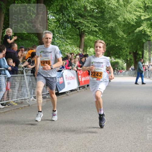 17.05.2025 - Störlauf Strokosch-Dieckow http://msf.ph/oto/7851674 17.05.2025 15:21:47 Ziel 0000, 1873, 2242 meine-sportfotos.de