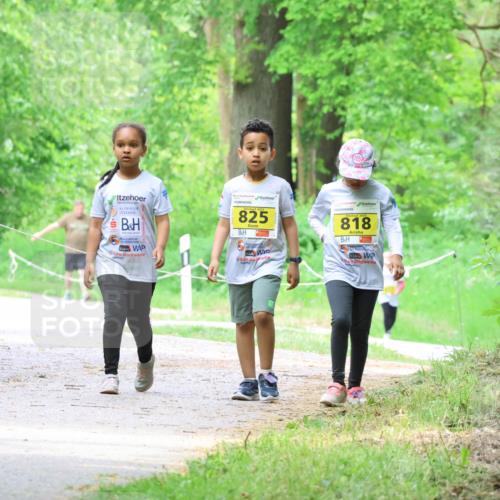 17.05.2025 - Störlauf Strokosch-Dieckow http://msf.ph/oto/7851719 17.05.2025 14:15:54 Laufen 825, 818 meine-sportfotos.de