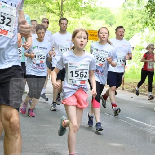 17.05.2025 - Störlauf Strokosch-Dieckow http://msf.ph/oto/7851815 17.05.2025 14:17:19 Laufen 2025, 1032, 550, 31, 31, 1554, 1123, 2025, 1562, 1335, 1126, 2025, 1450, 1446 meine-sportfotos.de