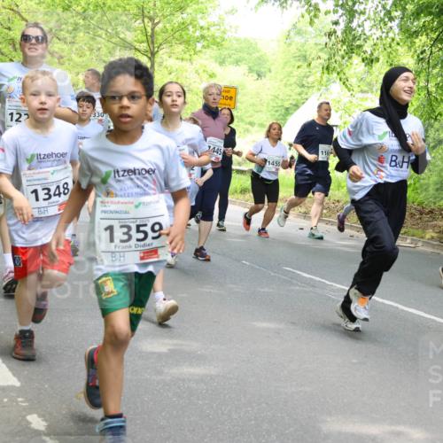 17.05.2025 - Störlauf Strokosch-Dieckow http://msf.ph/oto/7851821 17.05.2025 14:17:22 Laufen 1301, 70, 27, 1329, 127, 330, 1348, 2025, 1359, 1445, 1161, 1455, 1059 meine-sportfotos.de