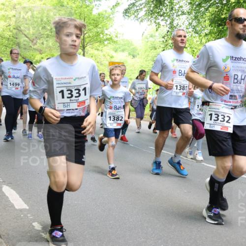 17.05.2025 - Störlauf Strokosch-Dieckow http://msf.ph/oto/7851843 17.05.2025 14:17:31 Laufen 1089, 4, 1096, 1499, 2025, 1331, 1382, 1065, 1381, 1, 1332 meine-sportfotos.de