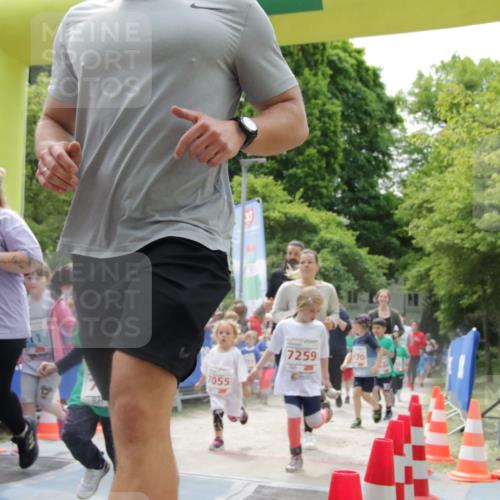 17.05.2025 - Störlauf H.Heesch http://msf.ph/oto/7853031 17.05.2025 13:02:43 Ziel  meine-sportfotos.de