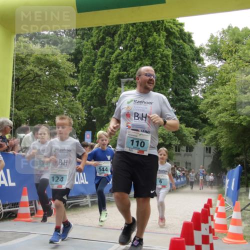 17.05.2025 - Störlauf H.Heesch http://msf.ph/oto/7853835 17.05.2025 13:43:23 Ziel  meine-sportfotos.de