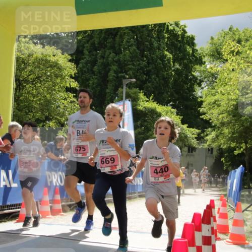 17.05.2025 - Störlauf H.Heesch http://msf.ph/oto/7854608 17.05.2025 13:57:00 Ziel  meine-sportfotos.de