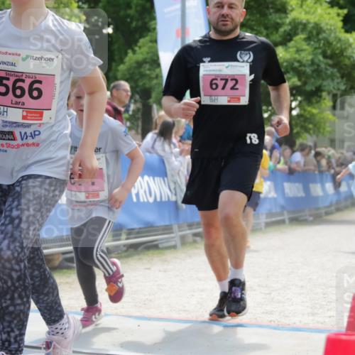 17.05.2025 - Störlauf H.Heesch http://msf.ph/oto/7854868 17.05.2025 14:00:19 Ziel  meine-sportfotos.de