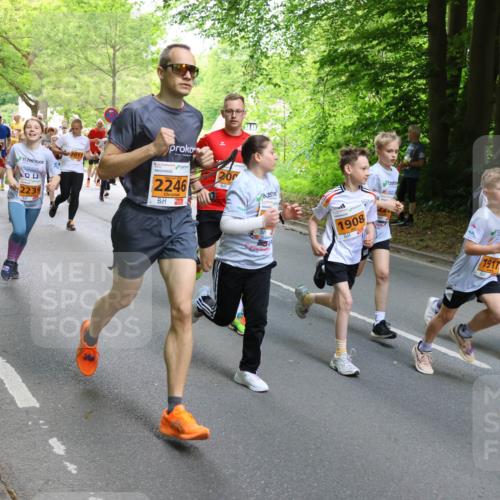 17.05.2025 - Störlauf Strokosch-Dieckow http://msf.ph/oto/7859212 17.05.2025 15:01:18 Laufen 200, 2246, 2238, 2239, 1908, 1917, 525 meine-sportfotos.de