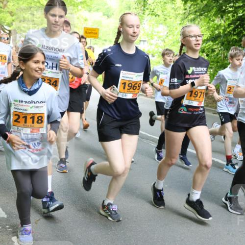 17.05.2025 - Störlauf Strokosch-Dieckow http://msf.ph/oto/7859276 17.05.2025 15:01:37 Laufen 199, 2113, 2114, 2025, 34, 1969, 2025, 2118, 20, 1971, 1976 meine-sportfotos.de