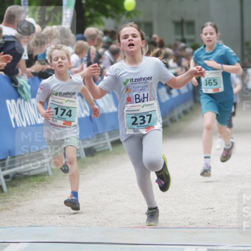 17.05.2025 - Störlauf H.Heesch http://msf.ph/oto/7868895 17.05.2025 13:43:03 Ziel  meine-sportfotos.de