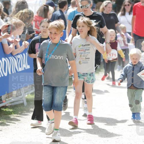 17.05.2025 - Störlauf H.Heesch http://msf.ph/oto/7879254 17.05.2025 13:03:13 Ziel  meine-sportfotos.de