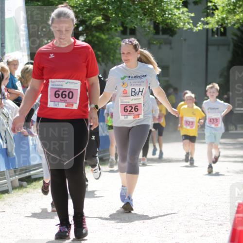 17.05.2025 - Störlauf H.Heesch http://msf.ph/oto/7880355 17.05.2025 14:00:35 Ziel  meine-sportfotos.de