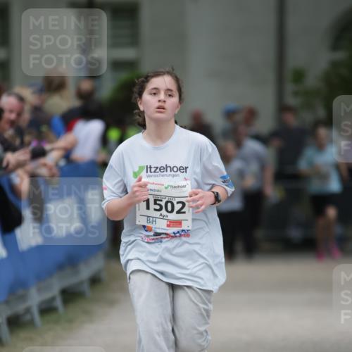17.05.2025 - Störlauf H.Heesch http://msf.ph/oto/7880467 17.05.2025 15:00:11 Ziel  meine-sportfotos.de