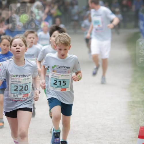 17.05.2025 - Störlauf H.Heesch http://msf.ph/oto/7893413 17.05.2025 13:42:18 Ziel 2025, 21, 2025, 220, 2025, 215 meine-sportfotos.de
