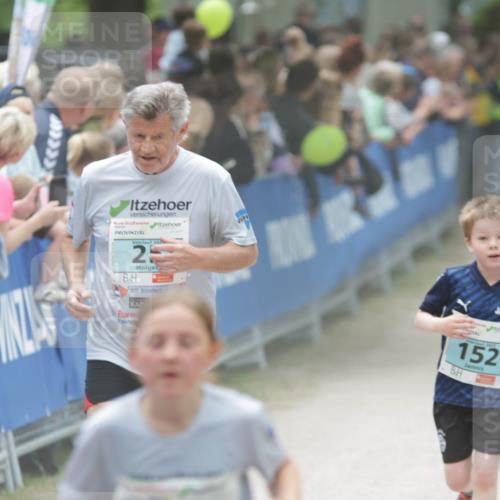 17.05.2025 - Störlauf H.Heesch http://msf.ph/oto/7893470 17.05.2025 13:42:33 Ziel 2025, 138, 20, 25, 152 meine-sportfotos.de