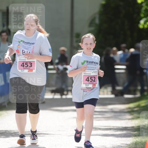 17.05.2025 - Störlauf H.Heesch http://msf.ph/oto/7893478 17.05.2025 14:03:21 Ziel 2025, 453, 2025, 452 meine-sportfotos.de