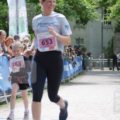 17.05.2025 - Störlauf H.Heesch http://msf.ph/oto/7893567 17.05.2025 14:05:01 Ziel 654, 12, 653 meine-sportfotos.de