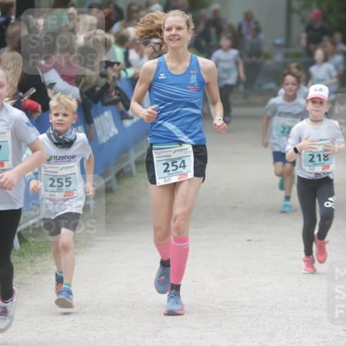 17.05.2025 - Störlauf H.Heesch http://msf.ph/oto/7893650 17.05.2025 13:43:29 Ziel 197, 255, 254, 218 meine-sportfotos.de