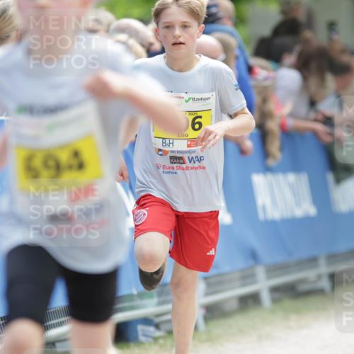 17.05.2025 - Störlauf H.Heesch http://msf.ph/oto/7893728 17.05.2025 14:10:04 Ziel 694, 2025, 6, 935 meine-sportfotos.de