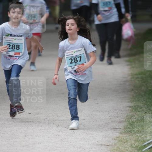 17.05.2025 - Störlauf H.Heesch http://msf.ph/oto/7893764 17.05.2025 13:44:04 Ziel 758, 307, 288, 2025, 287 meine-sportfotos.de